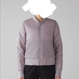 Lululemon non stop bomber size 6